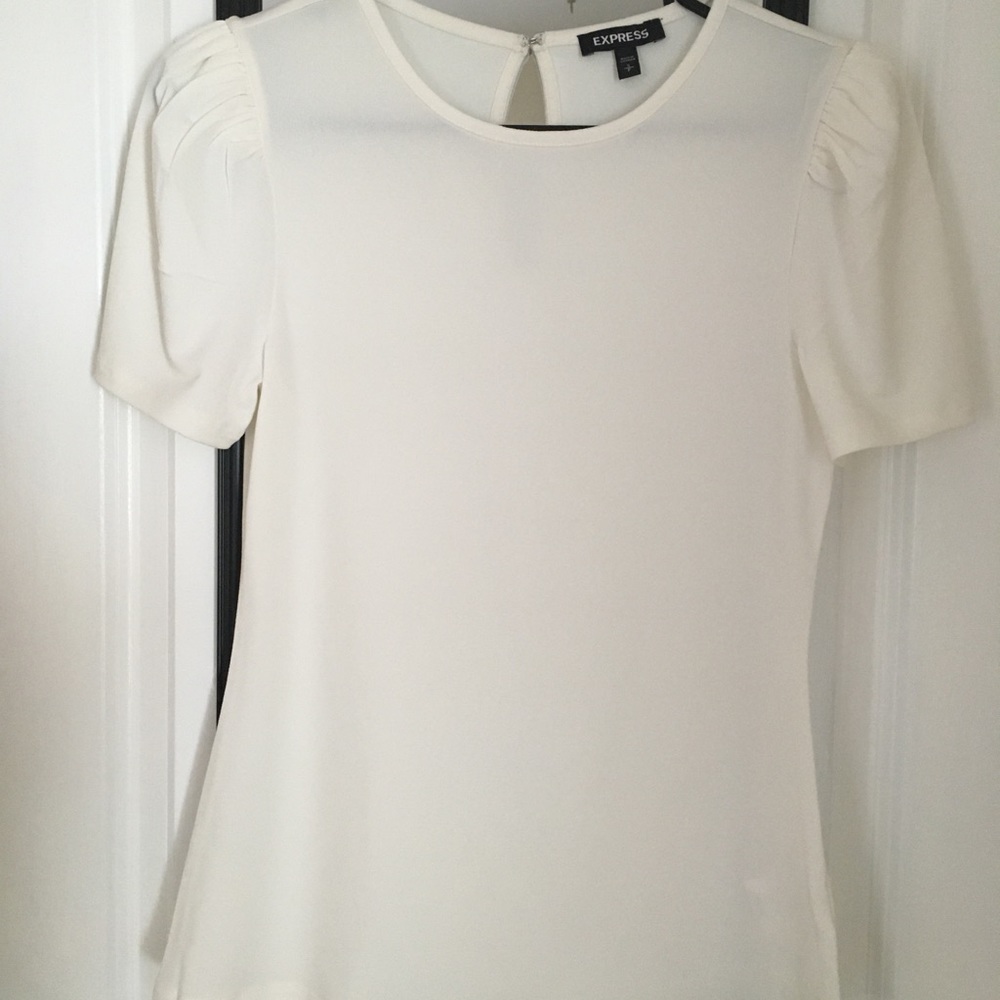 Express puff sleeve top, size S